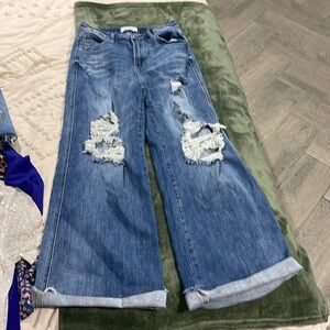 Risen medium wash jeans